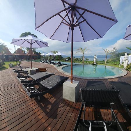 Starlake Villa & Glamping Kubupenlokan Екстер'єр фото