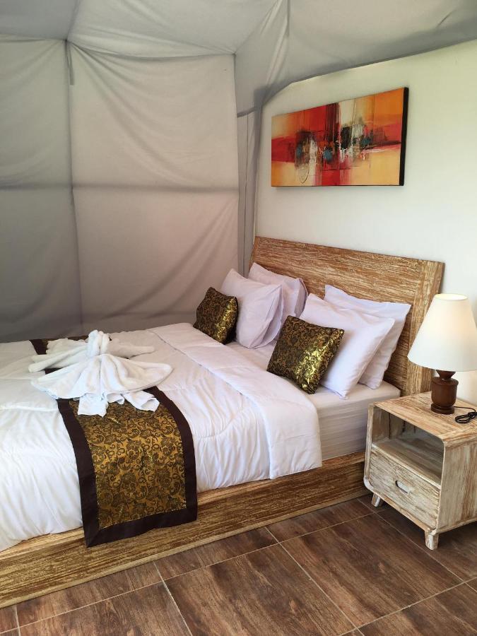 Starlake Villa & Glamping Kubupenlokan Екстер'єр фото